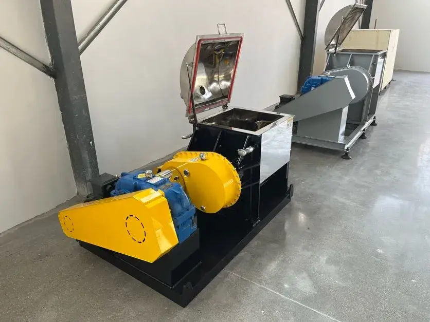 Hnětací zařízení